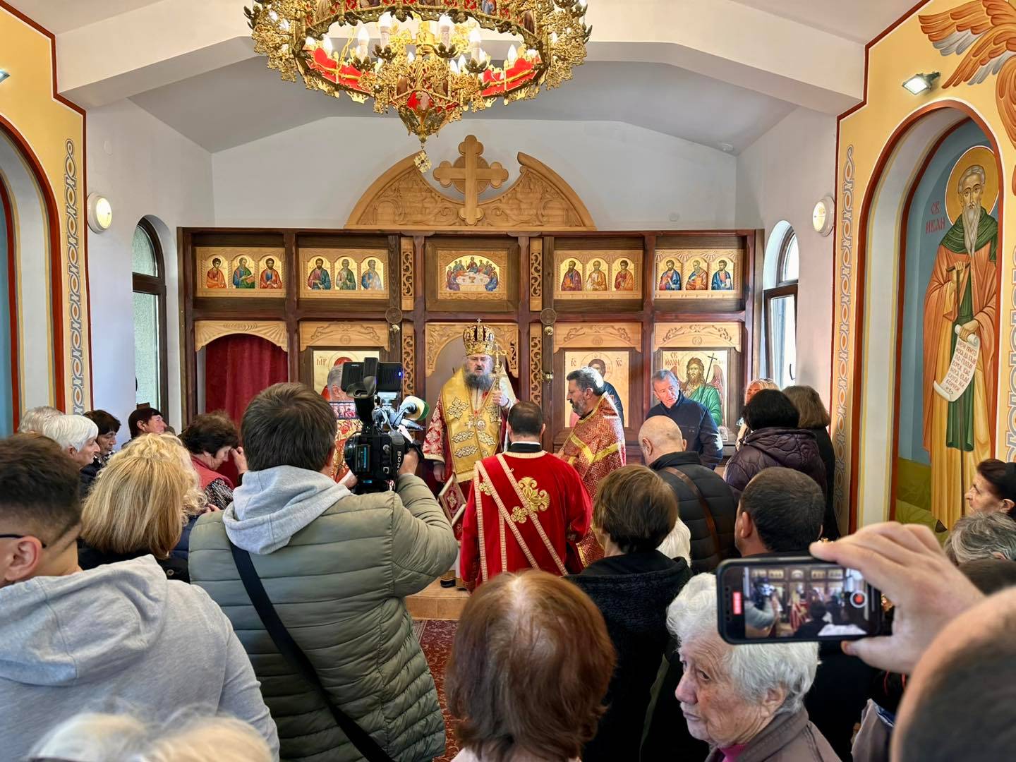 Със Света Литургия и курбан за здраве отбелязаха празника на село Челопек