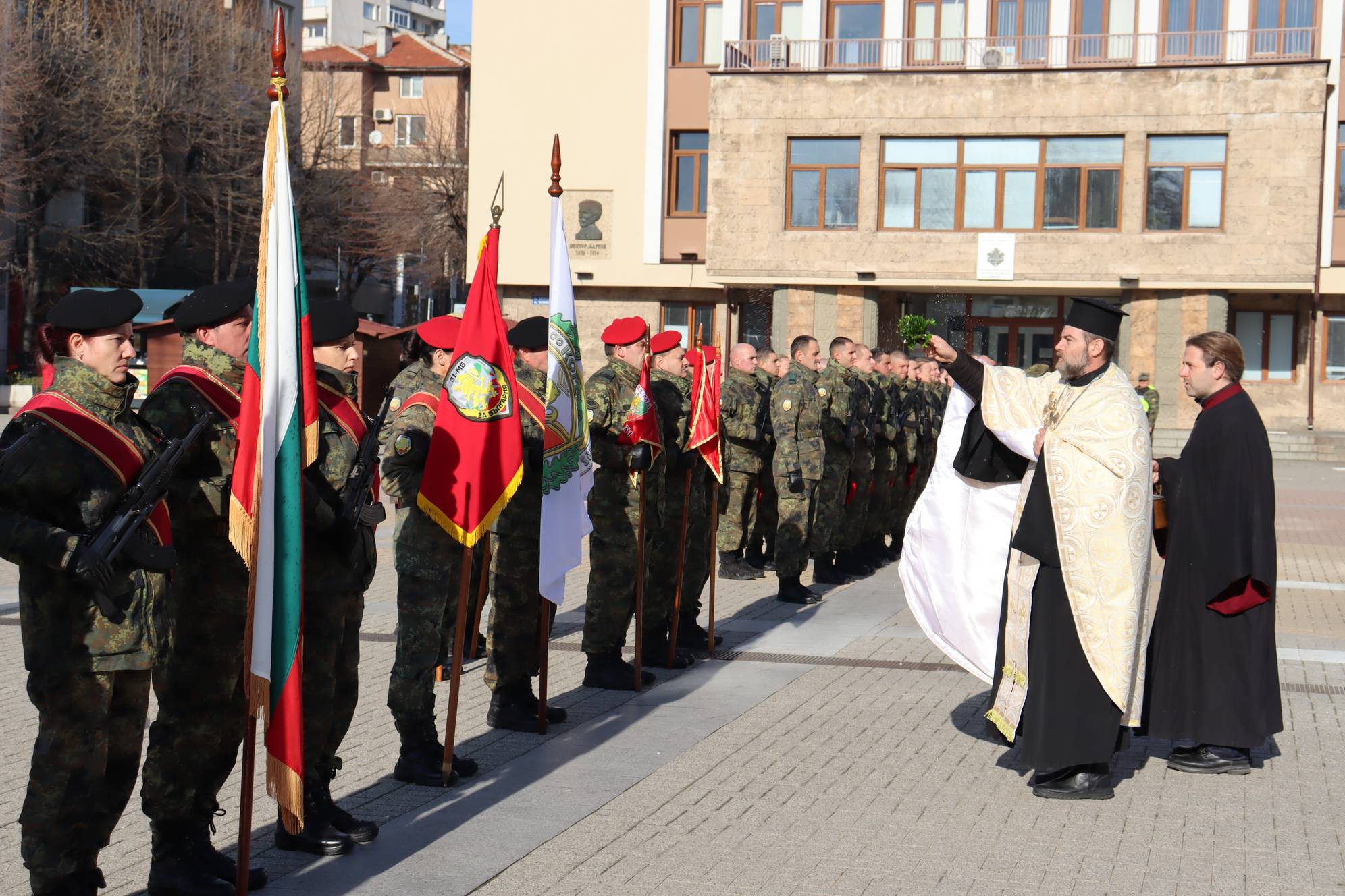  Хасково уважи с церемониален обред 177 години от рождението на гениалния стихотворец и бунтовник Христо Ботев 