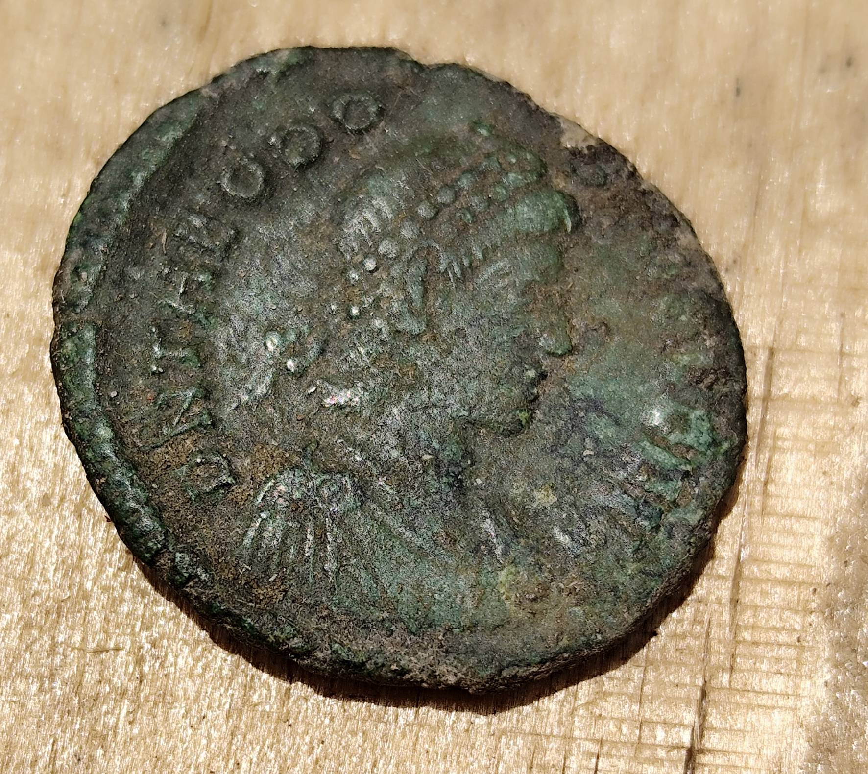 Нови важни открития са направени при спасителните разкопки по трасето на газопровода край с. Трънак, Руенско