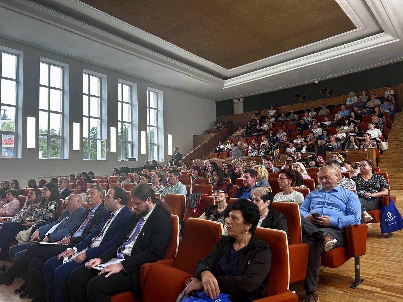  Среща от националната осведомителна акция за въвеждането на единната европейска валута в Силистра 