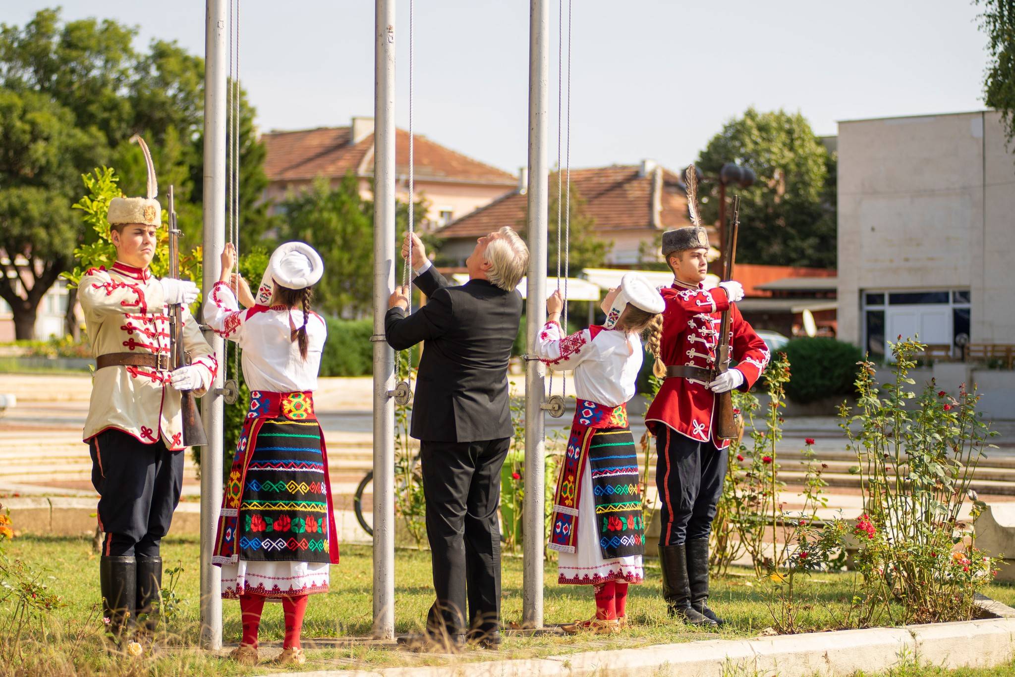 Честване на Деня на Съединението в Мездра 