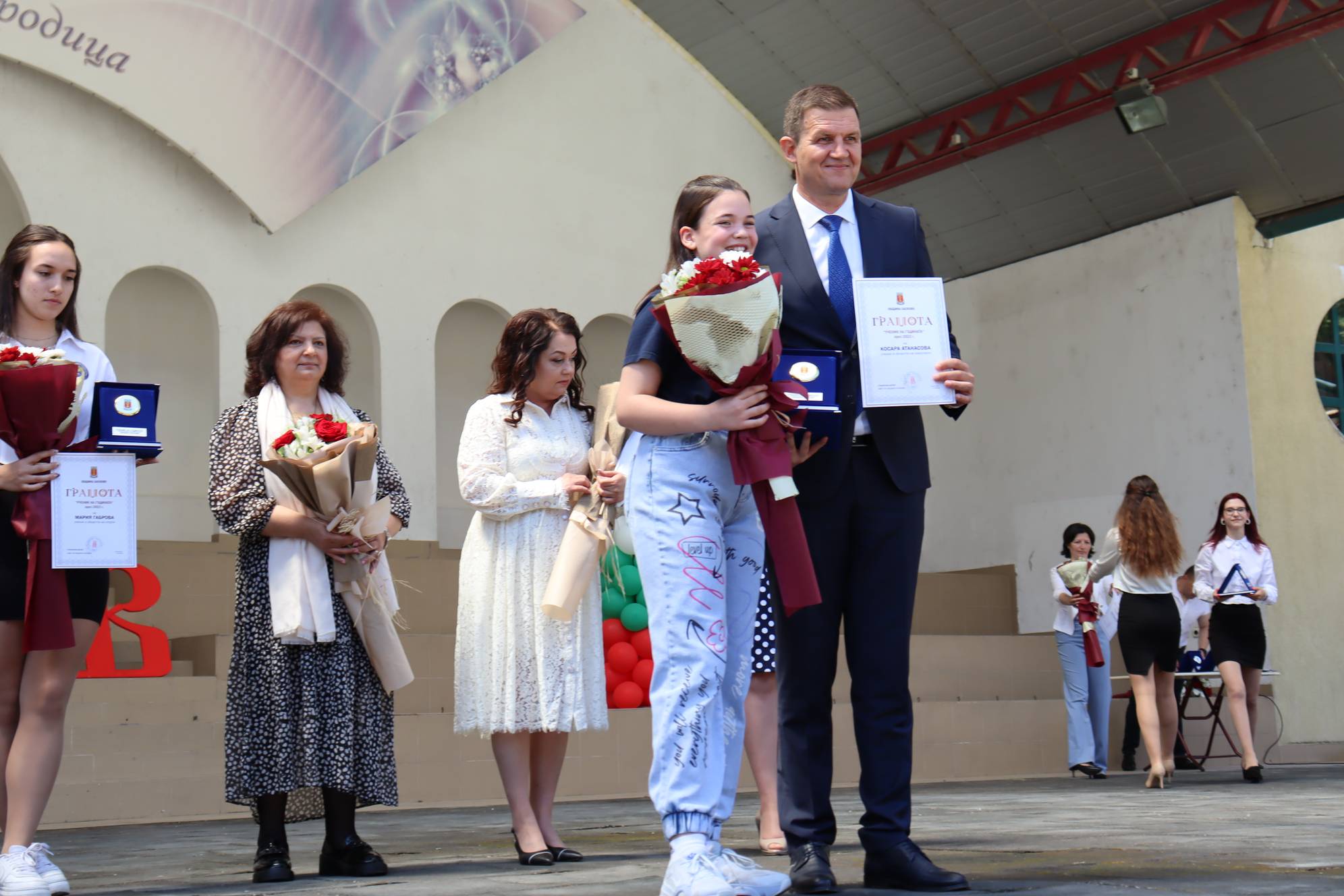  Станислав Дечев връчи най-високите оценки за достижения в региона на спорта, науката, професионалното обучение и изкуството на изтъкнати хасковски възпитаници 